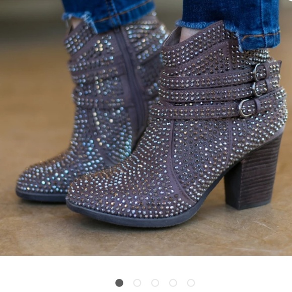 Touch of Serendipity Crystal Bling Heeled Booties - Picture 4 of 5